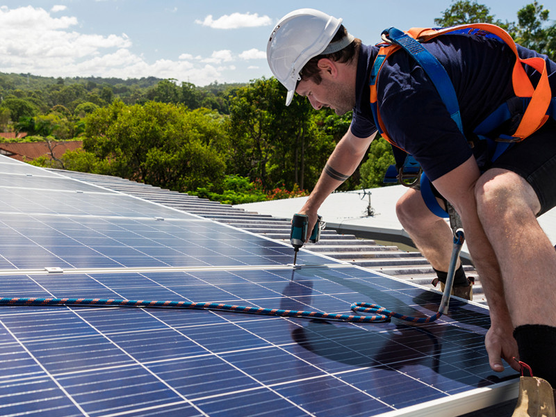 Napok vannak hátra: a kormánynak lépnie kell a napelemes piacon